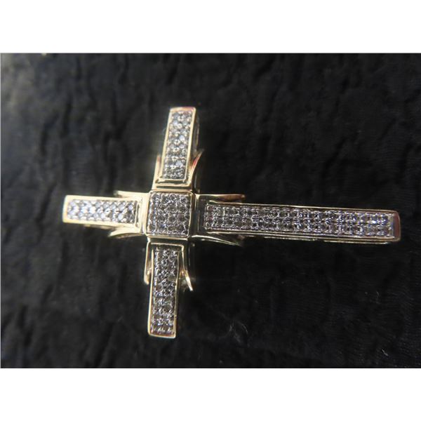 10Kt Gold + Diamond Pendant 3.8 gr. 