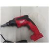 Image 2 : Milwaukee 18v Drywall Gun with Batteries + Charger Working