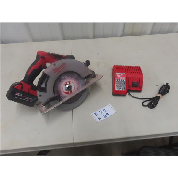 Milwaukee 18v Circular Saw with Battery + Charger - Works