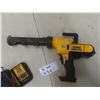 Image 2 : Dewalt 20v Adhesive Gun with Charger+ Battery Works