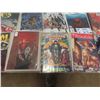 Image 8 : 30 Mixed Comics Spawn, Hulk, Predator, Human Torch +