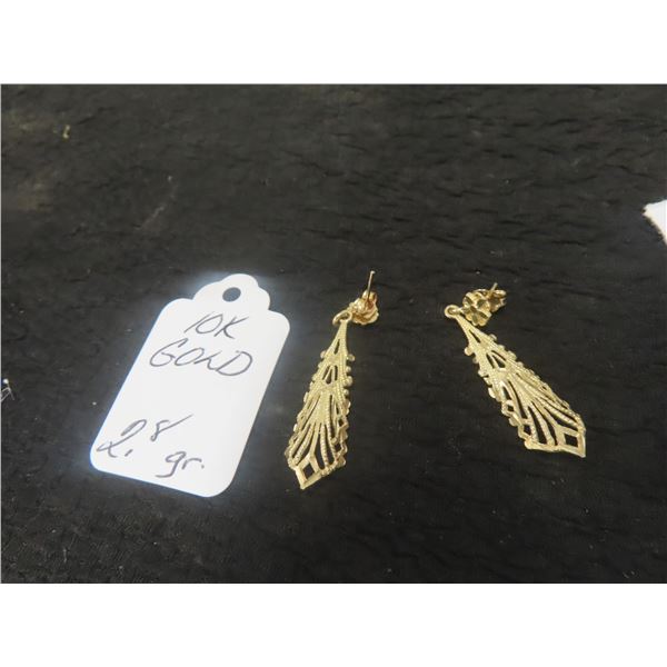 10kt Gold Pair Earrings 2.8gr