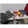 Image 2 : Tail Light, Booster Cables, Screw Jack, Floor Mats