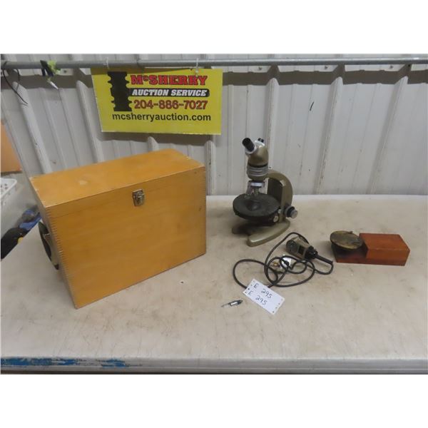 Wickers Microscope with Case