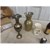Image 2 : Vases. Bottles