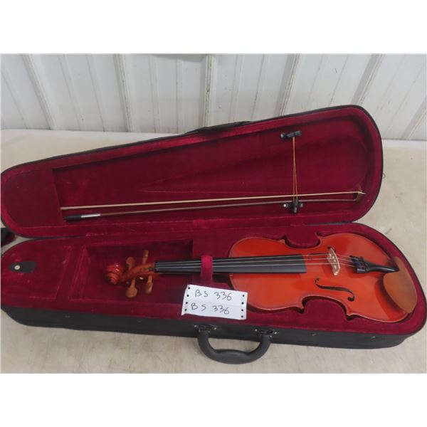 Adult Violin with Case + Bow