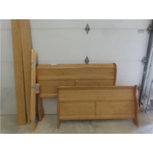 Queen Sleigh Bed with Headboard 