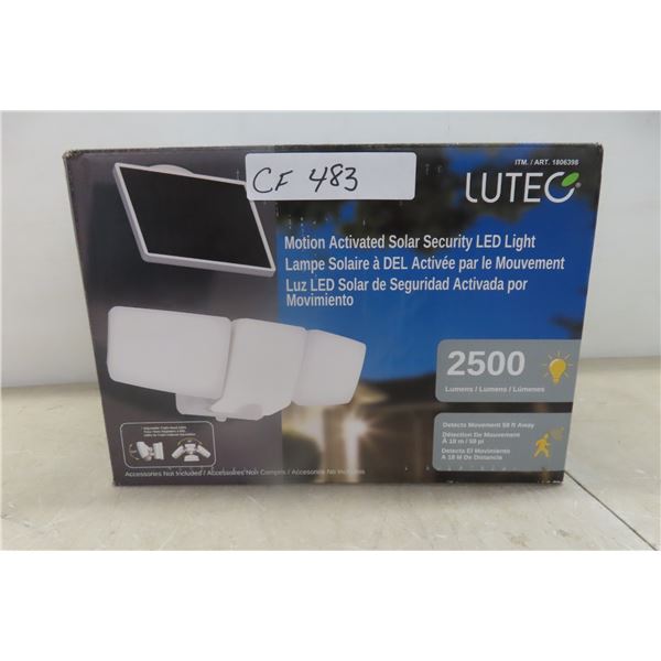 Lutec Motion Activated Solar Security LED Light New Store Return