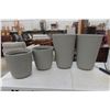 Image 2 : 4 Plastic Planters Largest 20x13 + Power 