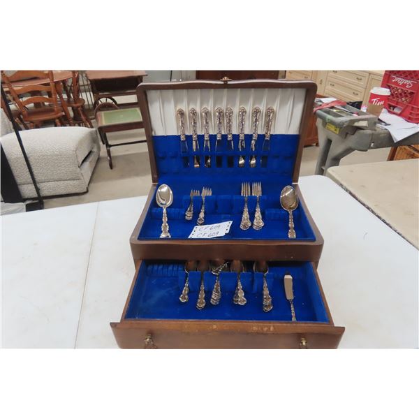 50+ Pieces Silverware W Chest 