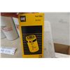 Image 2 : 6 FleetGaurd Fuel Filters #FF5207, 1 Cat Fuel Filter #IR0751