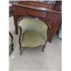 Image 11 : 3 Piece Seatee & 2 Side Chairs 