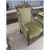 Image 8 : 3 Piece Seatee & 2 Side Chairs 