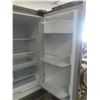 Image 7 : Samsung French Door Stainless Fridge with Ice + Water Dispenser 70"x32"x36"