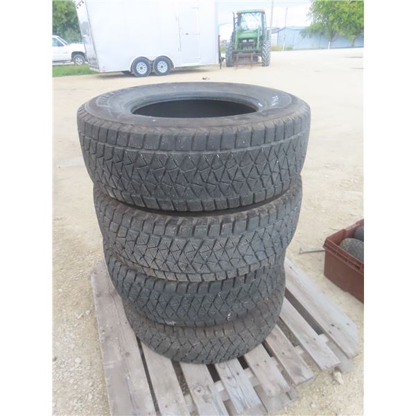 Ser of 4 Tires Bridgestone 235/70 R16