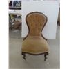 Image 1 : Occasional Button Back Chair