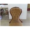 Image 2 : Occasional Button Back Chair