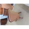 Image 7 : Occasional Button Back Chair