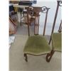 Image 2 : 4 Antique Chairs