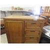 Image 2 : Oak Dresser 52"x20"x39"