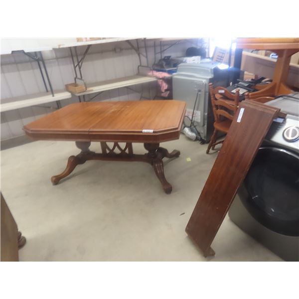 Dining Room Table 30"x64"x33" Leaf 10"