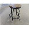 Image 3 : Drafting Stool Industrial Look