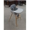 Image 2 : High  Chair 