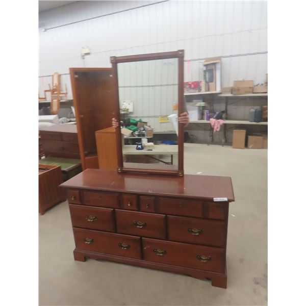 Vilas Maple Dresser 31"x56"18" Plus Mirror 25"x41"