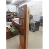 Image 2 : Corner Curio -78" up to 26" up to 15"