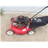 Image 2 : MTD 3 1/2 Gas 20" Push Mower with Bagger