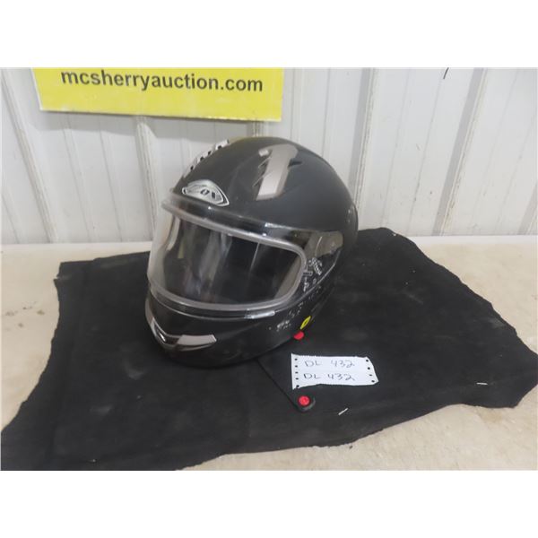 20x Snowmobile Helmet Size Medium