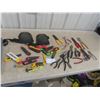 Image 1 : Pliers, Cutters, Wire Stripper, Utility knife + 