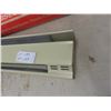 Image 3 : 42" Baseboard Heater, Coleman Propane Heater 