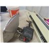 Image 7 : 42" Baseboard Heater, Coleman Propane Heater 