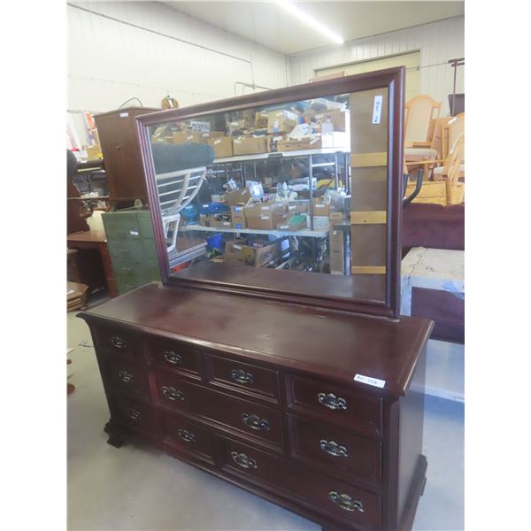 Dresser 31"x62"x20"+ Mirror 36"x52"