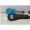 Image 1 : Mahaloo Ukalele with Soft Case 