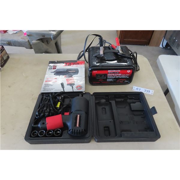 MotoMaster Battery Charger, Power Built