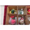 Image 2 : Collection of 12 Vintage Christmas Ornaments
