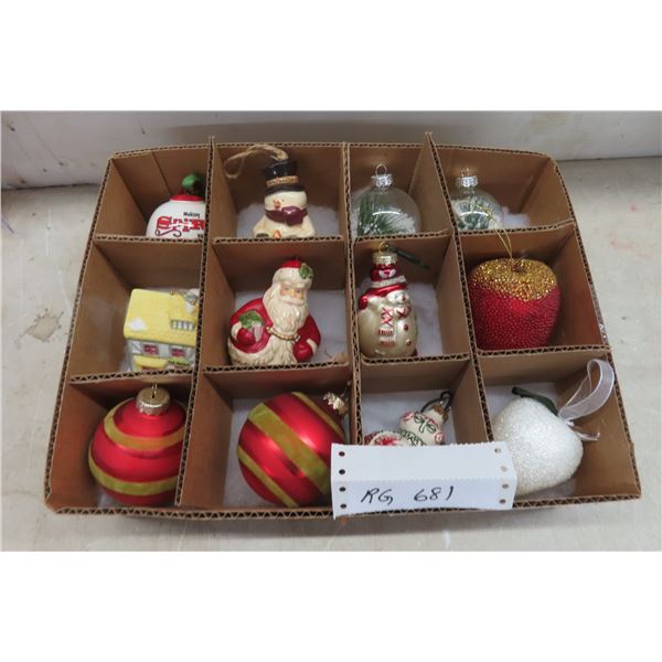 12 Beautiful Glass + Ceramic Christmas Ornaments 
