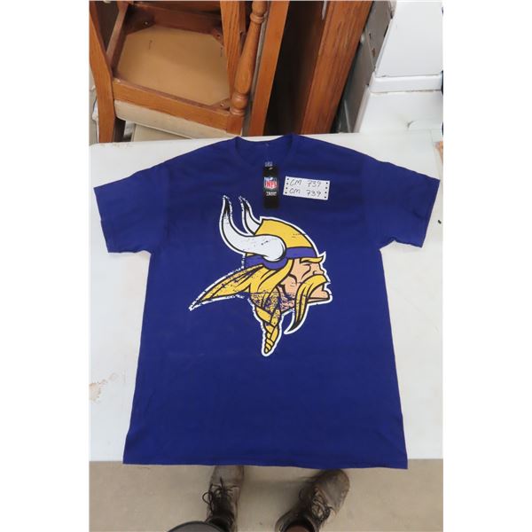 Minnesota Vikings T-Shirt Size Large- New with Tags