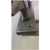 Image 9 : Peter Wright 175lb Anvil with 3 Insert Tooling 