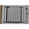 Image 1 : Safety 1st Walk Through Gate, Easy Install 
