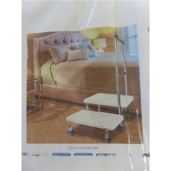 Step Stool With Handle and Non Skid Platform