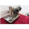 Image 3 : Singer Electric Sewing Machine with Foot Pedal No Base