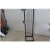 Image 3 : Store Display Rack 63x14x12