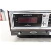 Image 4 : Vintage Zenith Clock Radio