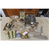 Image 1 : Cabinet Knobs and Pulls, Screen Door Hardware, Shingle Nails, Dead Bolt, Door Closures and More