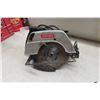 Image 8 : Bench Grinder and 2 Power 7 1/4 Circular Saws