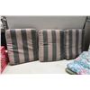 Image 4 : 3 New Cushions and 7 Chair Cushions