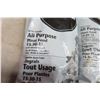 Image 3 : 2 Garden Hoses, 2 pkgs 15-30-15 Plant Food and 4 Plant Hangers